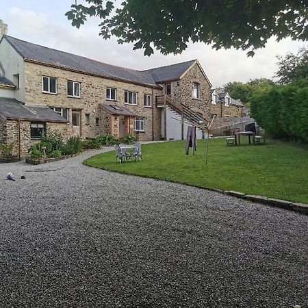 The Old Rectory Southcott Apartment In Jacobstow 10 Mins To Widemouth Bay And Crackington Haven,15 Mins Bude,20 Mins Tintagel, 27 Mins Port Issac Eksteriør bilde