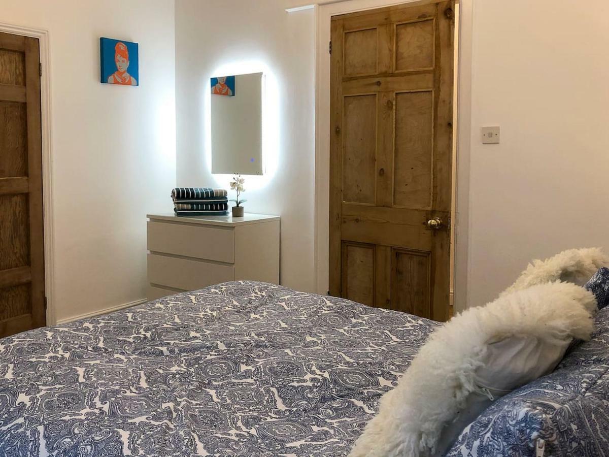 The Old Rectory Southcott Apartment In Jacobstow 10 Mins To Widemouth Bay And Crackington Haven,15 Mins Bude,20 Mins Tintagel, 27 Mins Port Issac Eksteriør bilde
